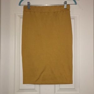 Mustard skirt